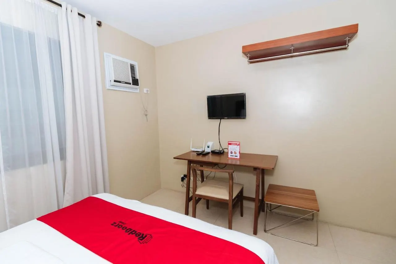 Reddoorz Near Osmena Highway 1 Hotel Makati City 2*,